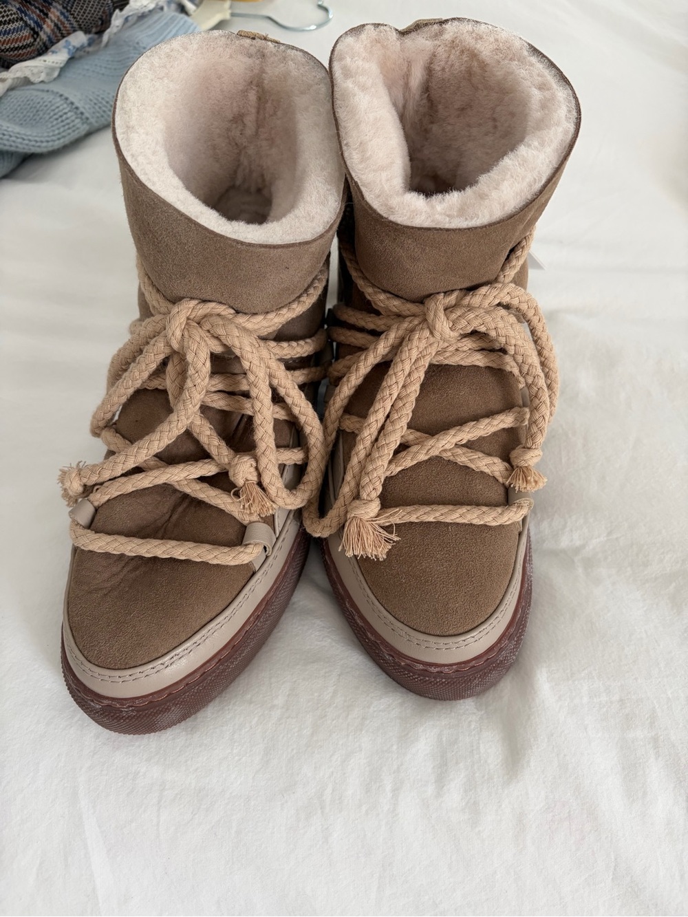 Inuikii Taupe and Cream Plush-Lined Winter Lace-Up Boots